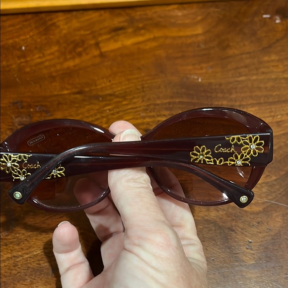 Coach Brown Sunglasses Classic Oval Design - Picture 12 of 12